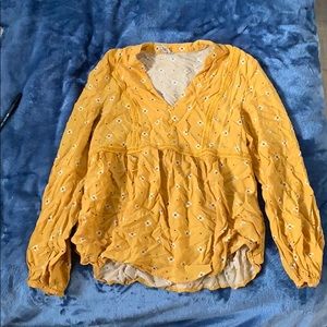 Long sleeve V neck